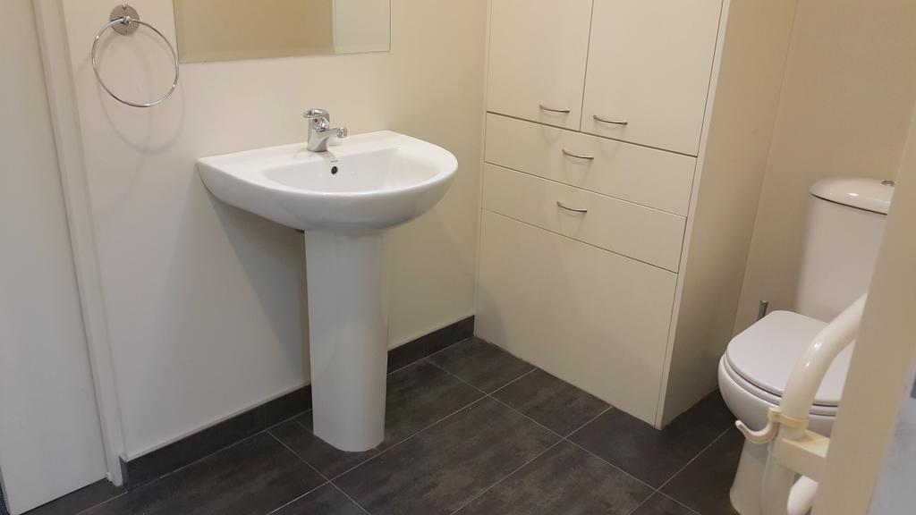 Riccarton Loft - Christchurch Holiday Homes Екстер'єр фото