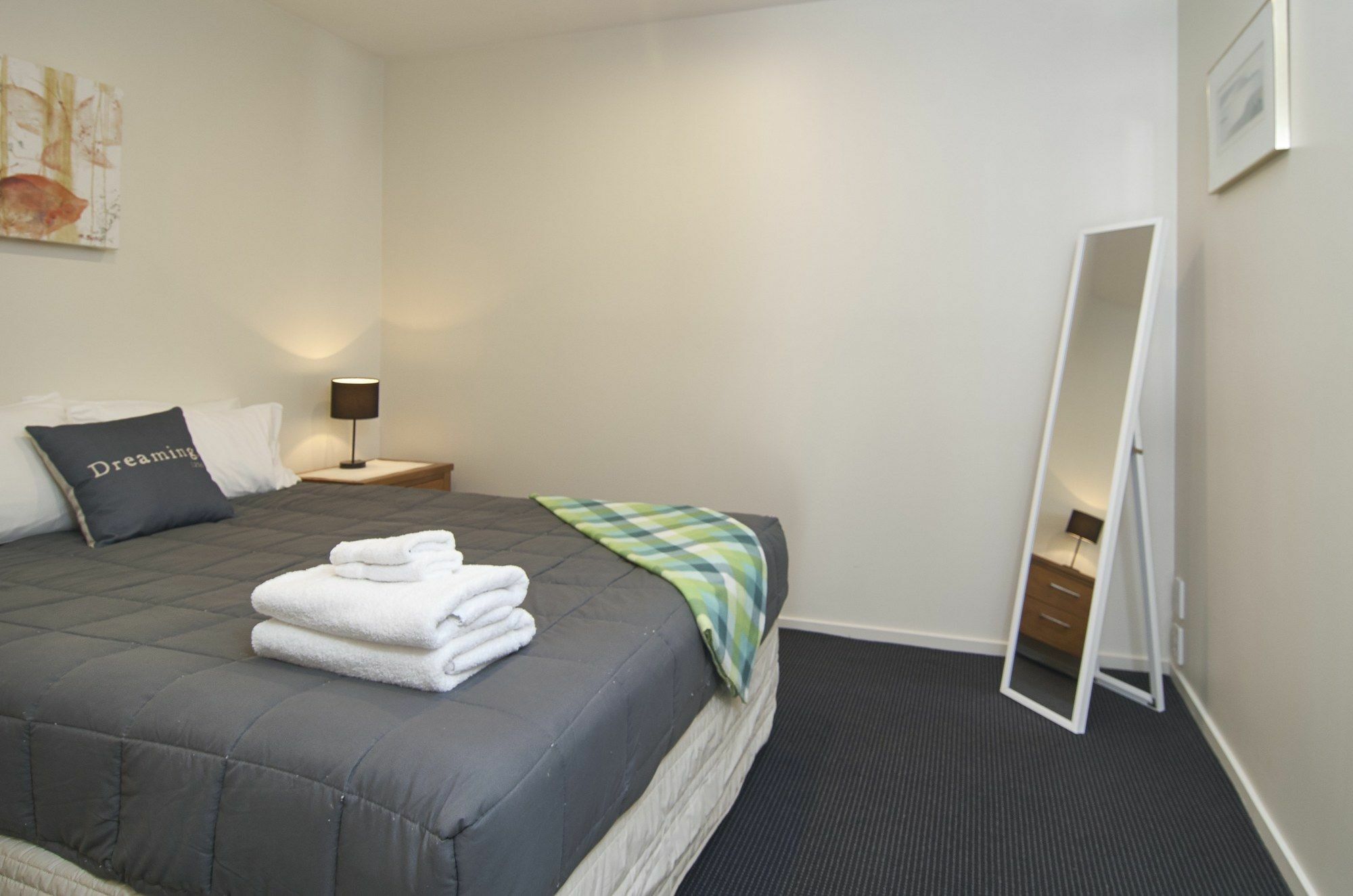 Riccarton Loft - Christchurch Holiday Homes Екстер'єр фото
